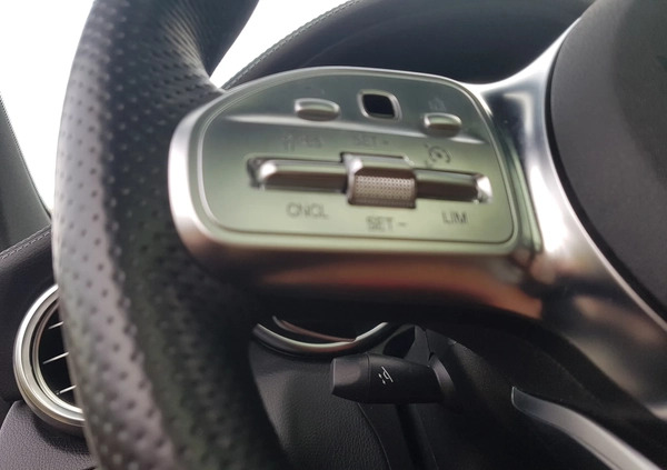 Mercedes-Benz GLC cena 188888 przebieg: 53400, rok produkcji 2019 z Biała Podlaska małe 704
